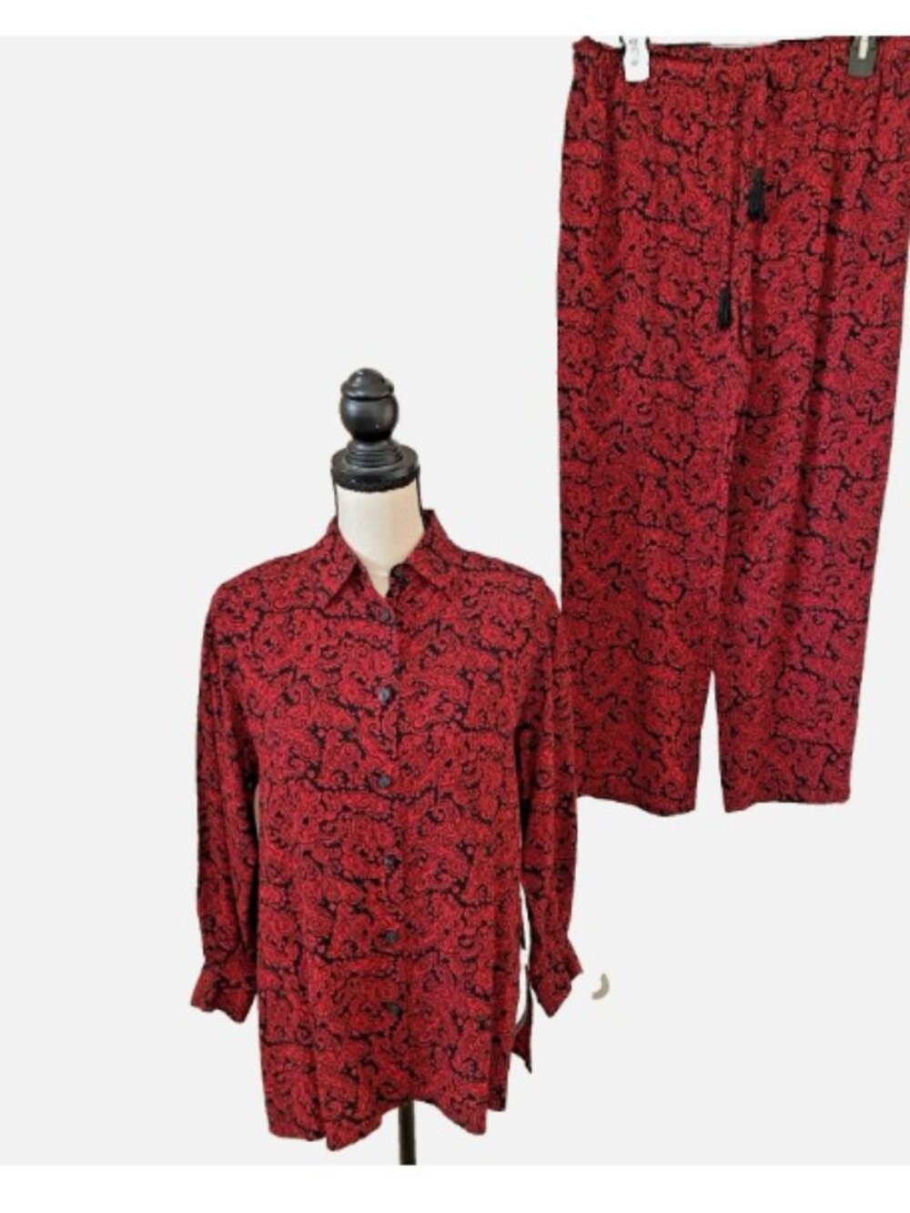 LizSport 2 Piece Paisley Red Black Drawstring Pantsuit Small 26" Inseam